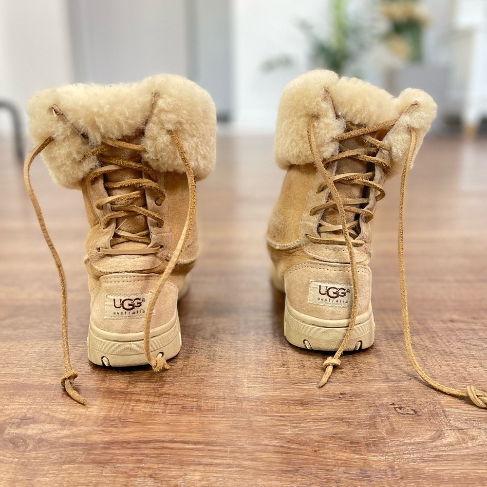 UGG Ultimate Bind Suede Sheepskin Lined Tan Snow Boots